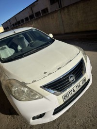 سيارات-nissan-sunny-2014-مديونة-غليزان-الجزائر