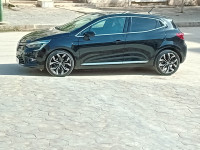 voitures-renault-clio5-2021-techno-skikda-algerie