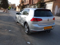 voitures-volkswagen-golf-7-2013-trendline-algerie