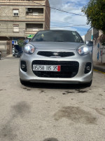 mini-citadine-kia-picanto-2015-brazilia-robo-constantine-algerie