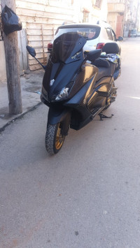 motos-scooters-yamaha-tmax-bordj-el-kiffan-alger-algerie