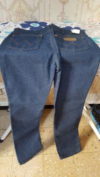 جينز-و-سراويل-jean-wrangler-جيجل-الجزائر