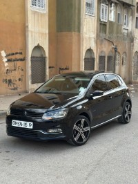 سيارات-volkswagen-polo-2015-cara-عين-البيضاء-أم-البواقي-الجزائر