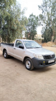 utilitaire-toyota-hilux-2014-kheireddine-mostaganem-algerie