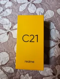 Realme C21