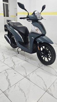 motos-et-scooters-sym-st-2024-bouzareah-alger-algerie