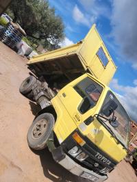 شاحنة-toyota-dyna-1987-تازمالت-بجاية-الجزائر