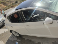 citadine-seat-ibiza-2013-fully-toit-ouvrant-ait-naoual-mezada-setif-algerie