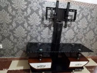 طاولة تلفاز زجاجية
