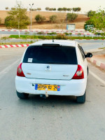 voitures-renault-campus-2012-bay-mascara-algerie