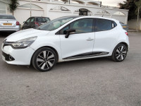 voitures-renault-clio-4-2014-seventeen-boumerdes-algerie