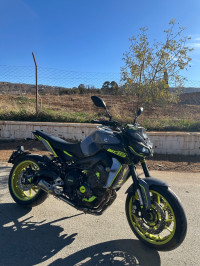 motos-et-scooters-yamaha-mt-09-2018-tlemcen-algerie