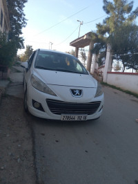 voitures-peugeot-207-2012-mahelma-alger-algerie