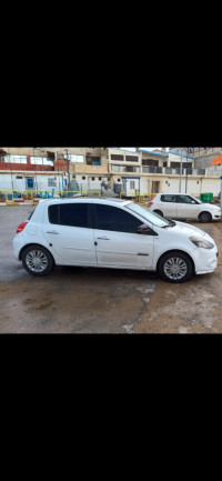 voitures-renault-clio-3-2012-night-and-day-msila-algerie