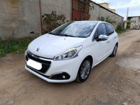 voitures-peugeot-208-2015-allure-facelift-attatba-tipaza-algerie