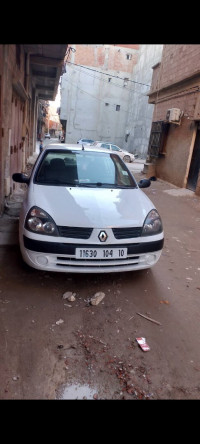 voitures-renault-clio-classique-2004-les-eucalyptus-alger-algerie