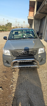 voitures-toyota-hilux-2015-legend-dc-4x2-alger-centre-algerie