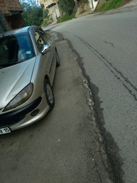 voitures-peugeot-206-sedan-2009-bouzeguene-tizi-ouzou-algerie