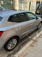 voitures-seat-ibiza-2018-fully-toit-ouvrant-alger-centre-algerie