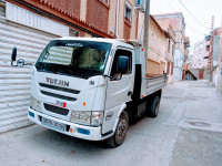 camion-yuejin-a-benne-2010-amizour-bejaia-algerie