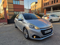 voitures-peugeot-208-2015-allure-facelift-bordj-el-kiffan-alger-algerie