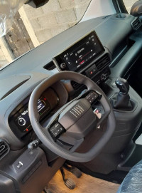 voitures-fiat-doblo-2024-annaba-algerie