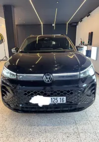 Volkswagen Tiguan 2025 R Line black