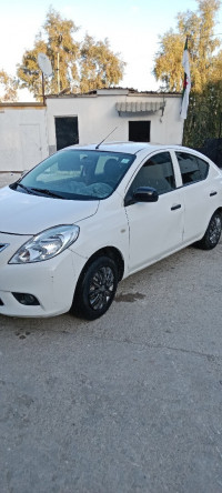 voitures-nissan-sunny-2014-constantine-algerie