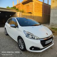 سيارات-peugeot-208-2019-allure-facelift-تاملوكة-قالمة-الجزائر