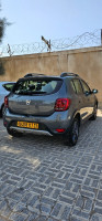 voitures-dacia-sandero-2017-stepway-el-bouni-annaba-algerie