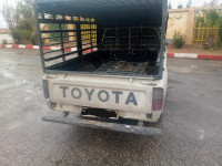 utilitaire-toyota-hilux-2006-djelfa-algerie