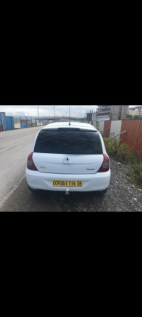 voitures-renault-clio-campus-2014-bye-jijel-algerie