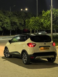 cars-renault-captur-2016-luxe-souidania-alger-algeria
