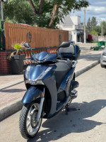 motos-et-scooters-honda-sh-350i-2023-guelma-algerie