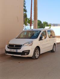 السيارات-النفعية-peugeot-partner-2015-tepee-عين-الصفراء-النعامة-الجزائر