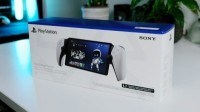 يد-التحكم-و-جهاز-المحاكاة-playstation-5-portal-الجزائر-وسط