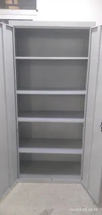 Armoire bureautique métallique démontable 