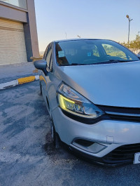 voitures-renault-clio-4-2018-bordj-bou-arreridj-algerie