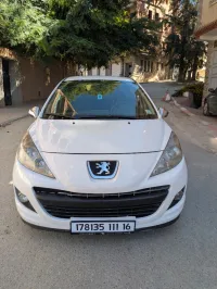 Peugeot 207 2011 Fennec