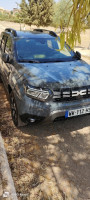 automobiles-dacia-duster-2024-journee-sidi-bel-abbes-algerie