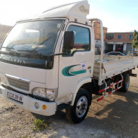 camion-yuejin-3028-2009-tazmaltdaira-bejaia-algerie