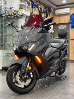 motos-et-scooters-yamaha-tmax-560-2022-cheraga-alger-algerie