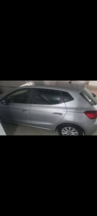 voitures-seat-ibiza-2018-style-dar-el-beida-alger-algerie