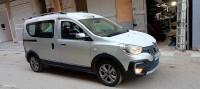 voitures-renault-kangoo-2025-stepway-baraki-alger-algerie