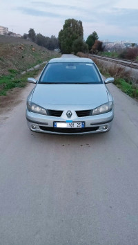 voitures-renault-laguna-2-2001-constantine-algerie