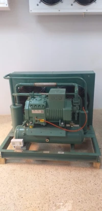 compresseur , groupe de condensation , évaporateur. 