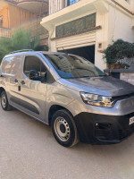 voitures-fiat-doblo-2023-italy-oran-algerie