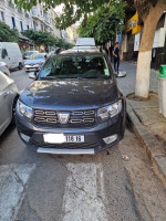 voitures-dacia-sandero-2018-alger-centre-algerie