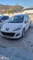 voitures-peugeot-207-2012-collo-skikda-algerie