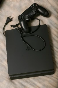 Ps4 slim 500go version 12.52 r
